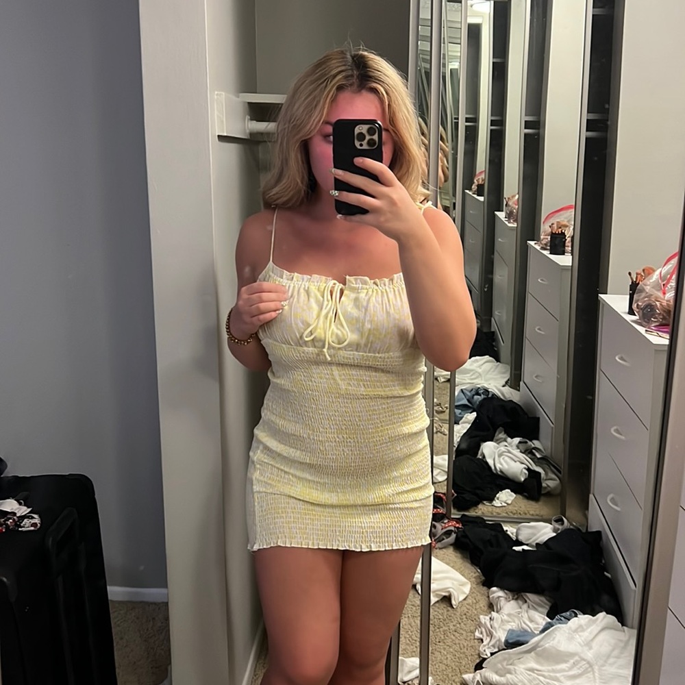 Yellow mini dress princess Polly